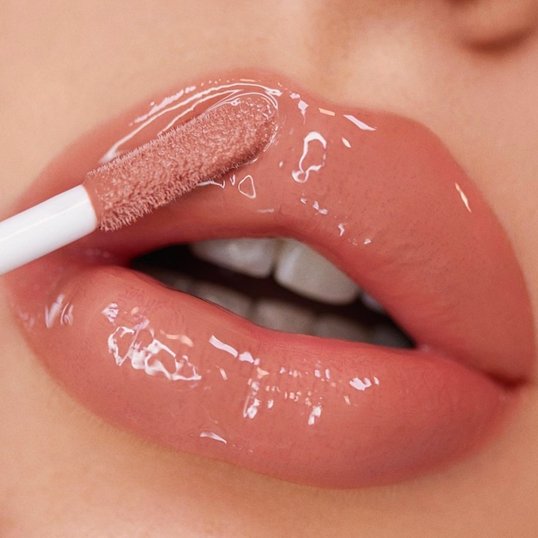 BB Gloss (Semi-Permanent Lip Gloss Effect)