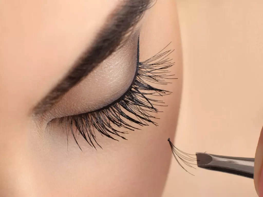 Get Beautiful, Natural-Looking Lashes