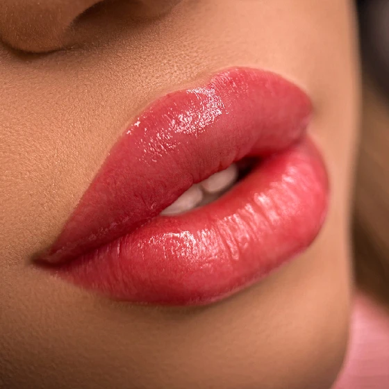 Lip Blushing